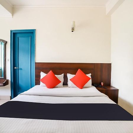 Capital O 48354 The Nest New Delhi Exterior photo