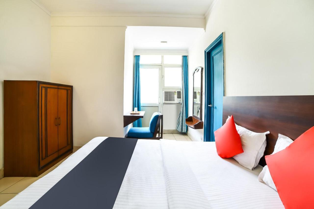 Capital O 48354 The Nest New Delhi Exterior photo